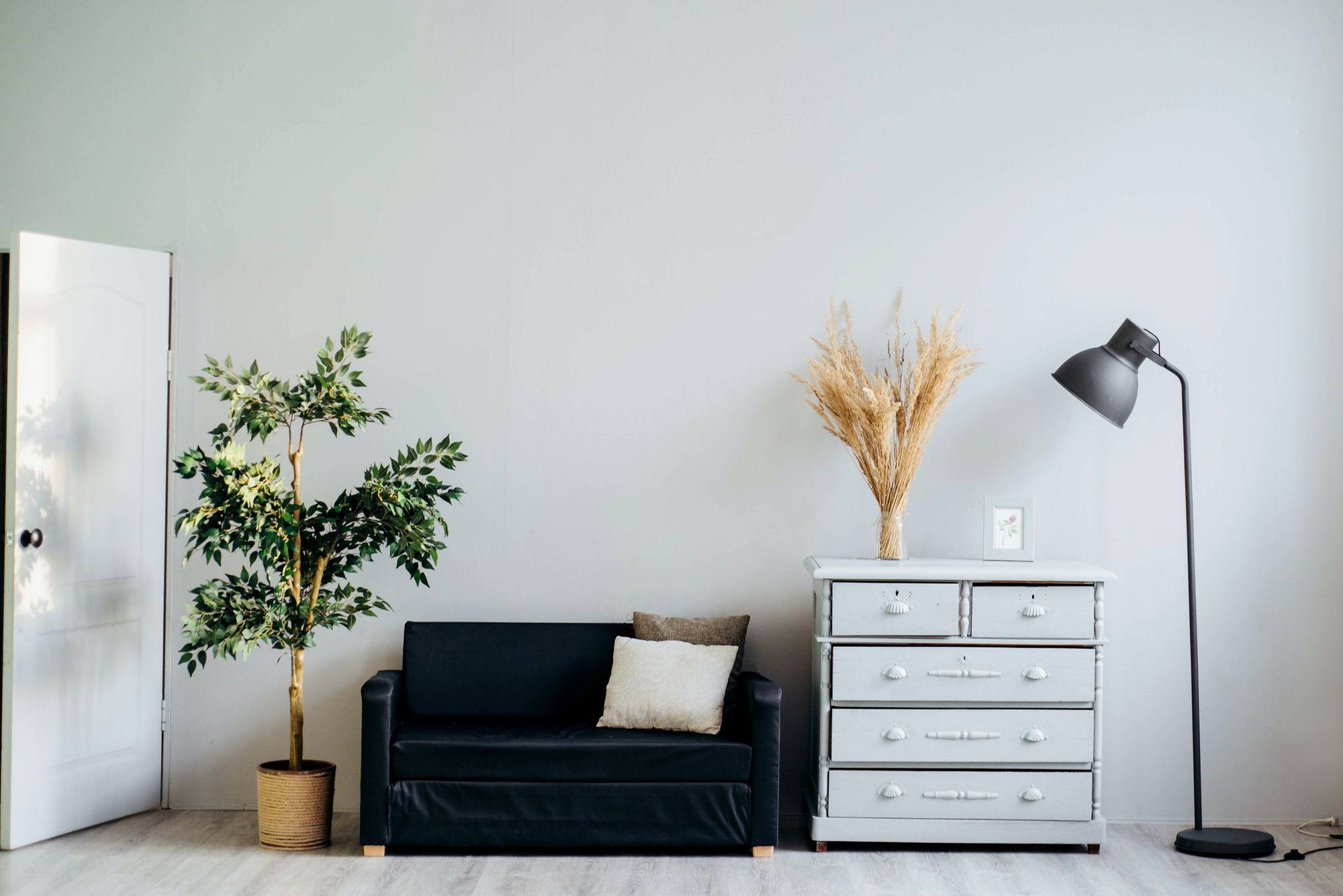 First Apartment Essentials Checklist: What You Need To Buy - How To Start  Adulting