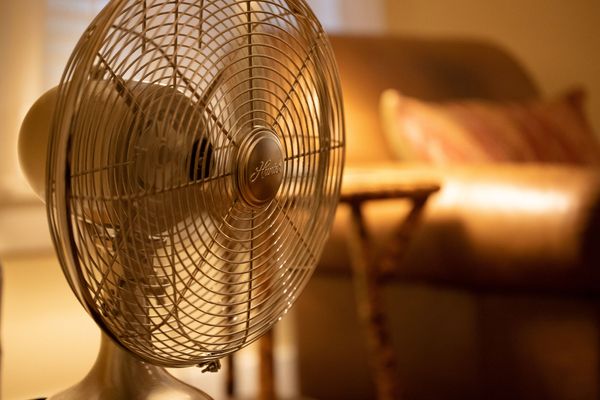 Los 5 mejores ventiladores que enfrían como los aires acondicionados